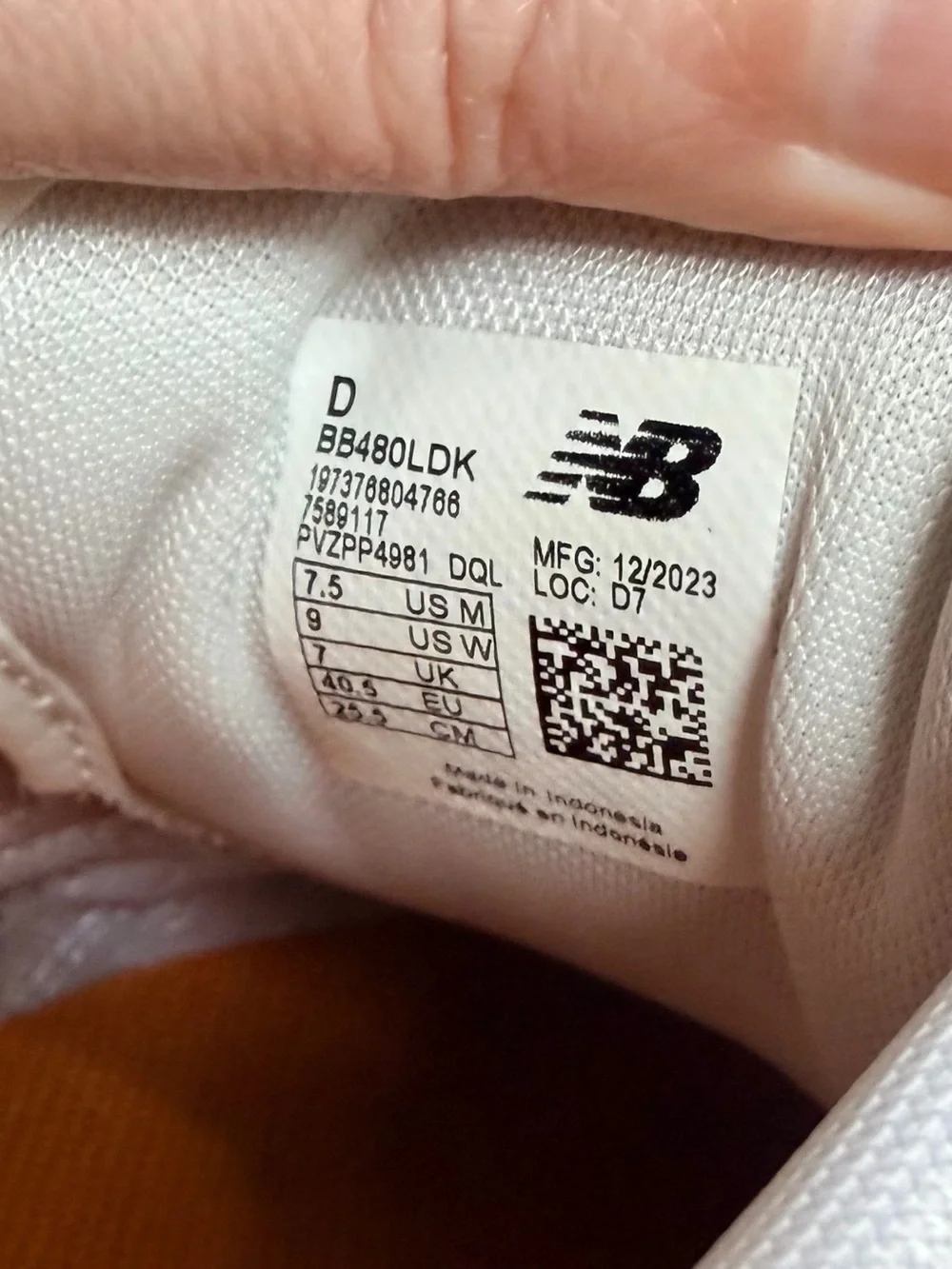 New Balance 480’s White, Beige & Orange Sneakers